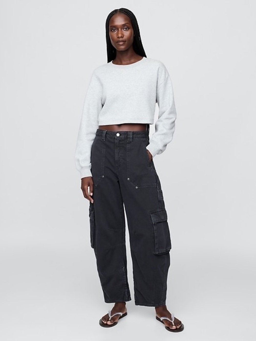 GAP Mid Rise Barrel Cargo Pants